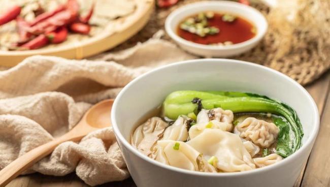 云吞馄饨傻傻分不清？揭秘两种面食的惊人区别！