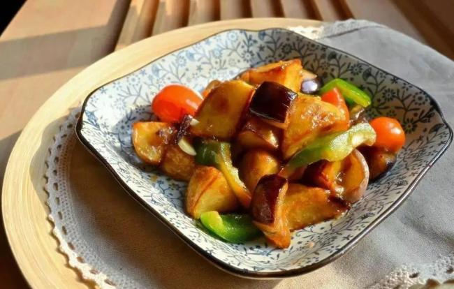 家常菜吃出大肚腩，5道热量爆表菜，你家餐桌常有吗？
