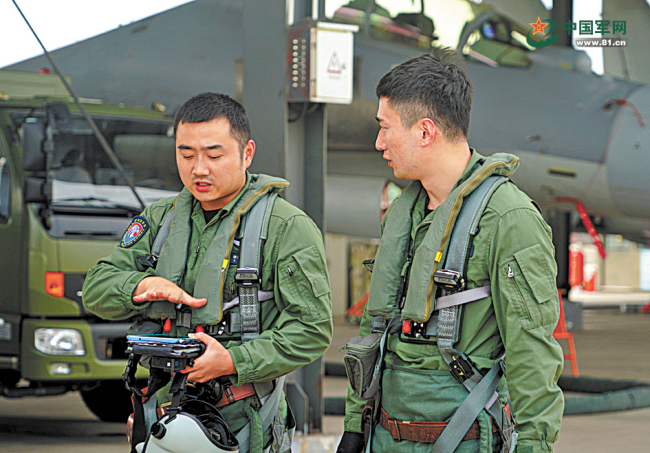 空军航空兵某旅开展多课目空战对抗训练