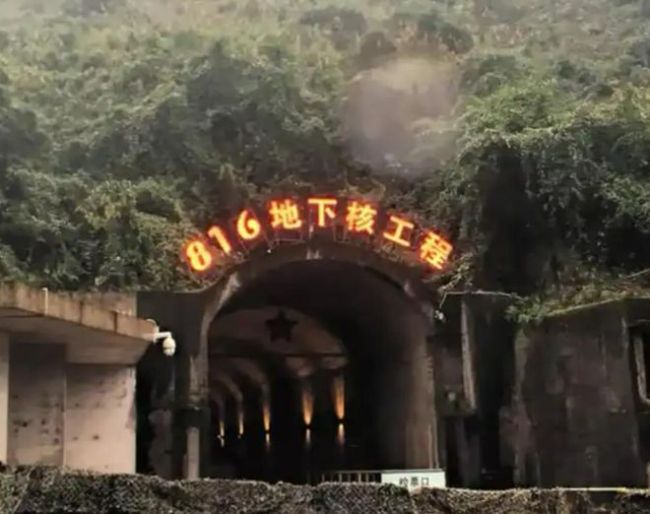 美国亮出獠牙 中方寸步不让 贸易战与军事示威升级