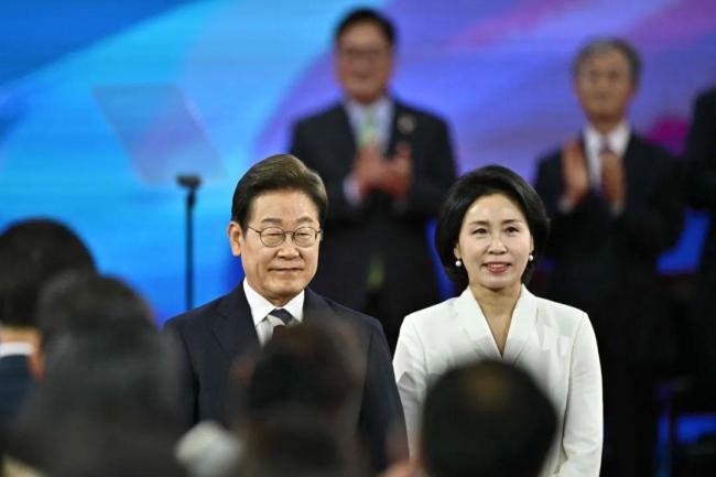 狠人李在明就职，凶险才刚开始 动荡政局迎新挑战