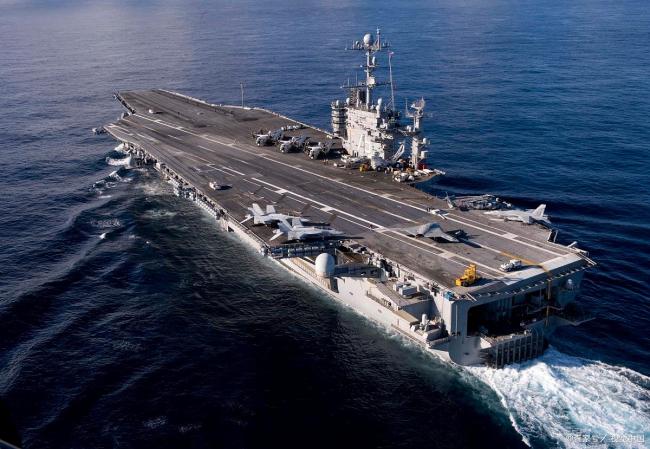 美海軍尼米茲號(hào)航母打擊群去中東 導(dǎo)彈危機(jī)下的緊急轉(zhuǎn)向