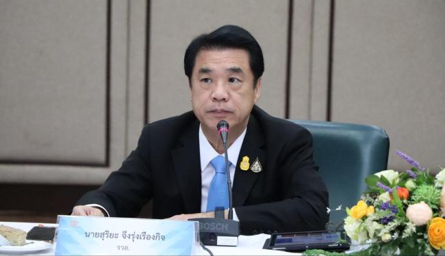 普坦出任泰國看守總理 佩通坦遭停職審查