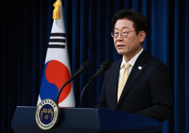 李在明首次外访选日本有何考量 应对三重夹击