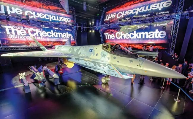 苏-75战机预计2026年初首飞 研发进展受关注