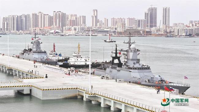 俄罗斯海军舰艇编队抵达湛江