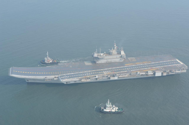 印度首艘国产航母进行第三次海试