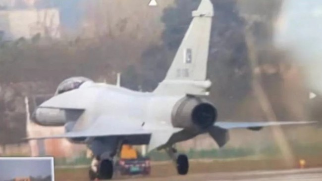 首批出口型歼-10C已抵达巴基斯坦