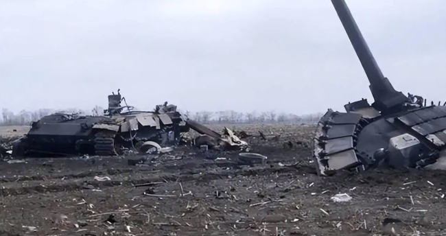 此次俄乌冲突中，不少被摧毁的坦克都出现了“飞炮塔”的现象。