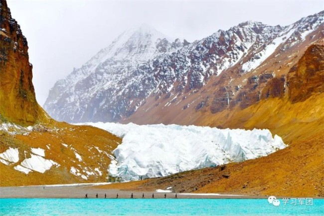 西藏某边防团&mdash;&mdash;&ldquo;努力为党和人民再立新功&rdquo;