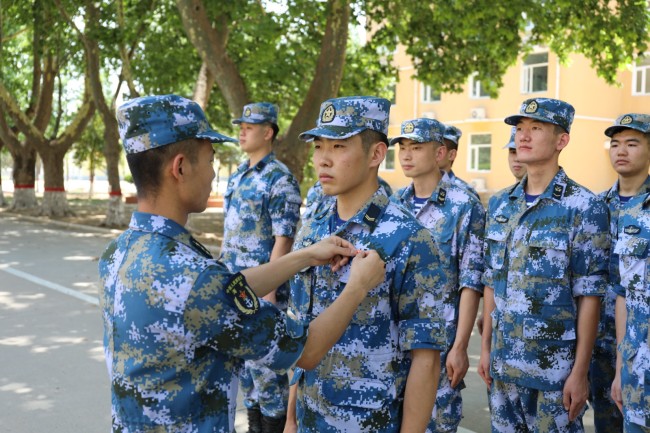 激昂青春献给党 青年官兵这样为党庆生