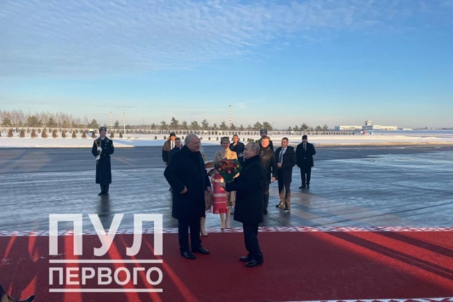 俄罗斯总统普京12月19日访问白俄罗斯。
