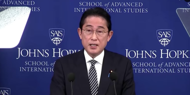 第一次！印军战斗机飞到日本来“吓唬中国”？自卫队员抻着脖子看