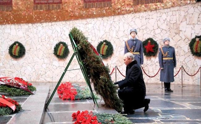 普京:80年后再次受到德国坦克威胁 特意提醒俄罗斯人：这些坦克带着铁十字标志！