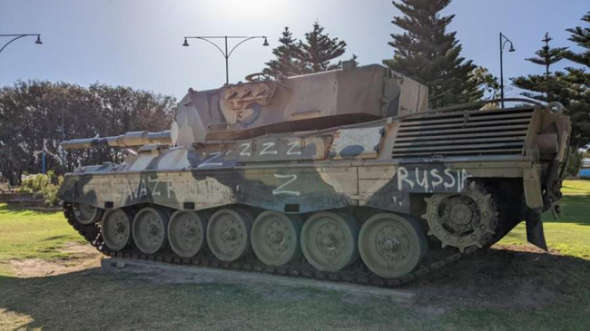 外媒：澳公园一坦克现“荣耀归于俄罗斯”“Z”字样，警方展开调查