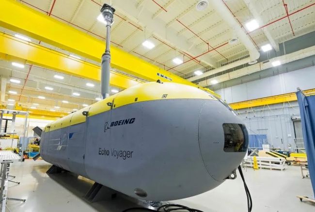 中国超大型水下无人潜航器亮相中东防展