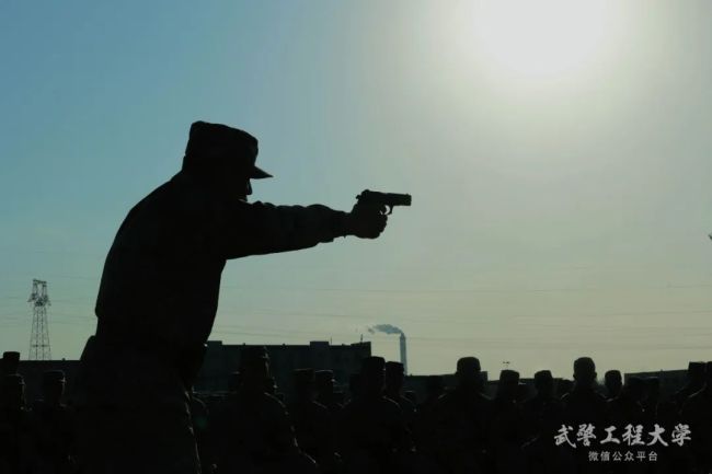 钢与火碰撞｜来一场火热的冲刺