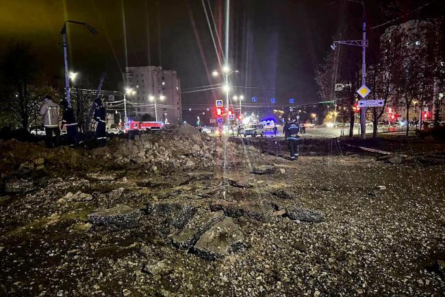 俄军飞机弹药非正常坠落致边境城市别尔哥罗德引发公寓爆炸 造成2人受伤