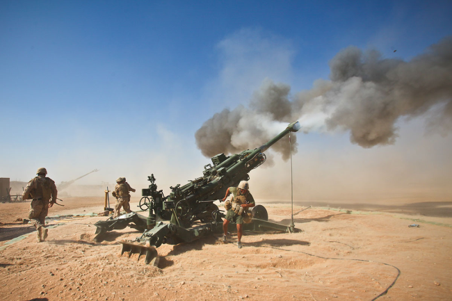中国研制203毫米巨炮让美国担心，21世纪战争真的是炮战？