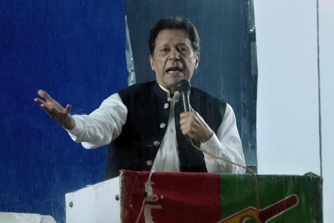 巴基斯坦前总理伊姆兰·汗被捕 警方称其卷入数十起案件