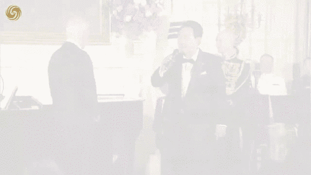 ▲韩国总统尹锡悦在美国白宫出席国宴，献唱美国歌手唐麦克林（Don McLean）的一曲“美国派”（American Pie）。