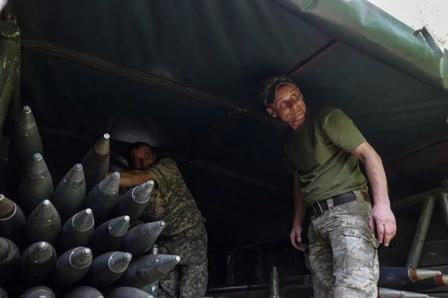 准备开战北约数百坦克到位五角大楼称乌军战败波兰立即出兵