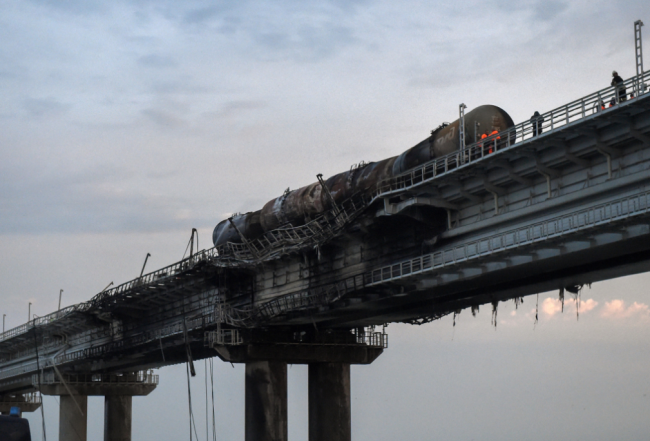 克里米亚大桥被炸后俄乌袭桥战升级，战时桥梁如何防御？
