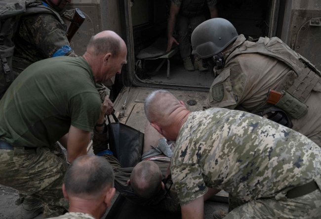 俄媒：“洋货崇拜”导致乌军失利 美国人爱惜战车 但不爱惜乌克兰军人的生命