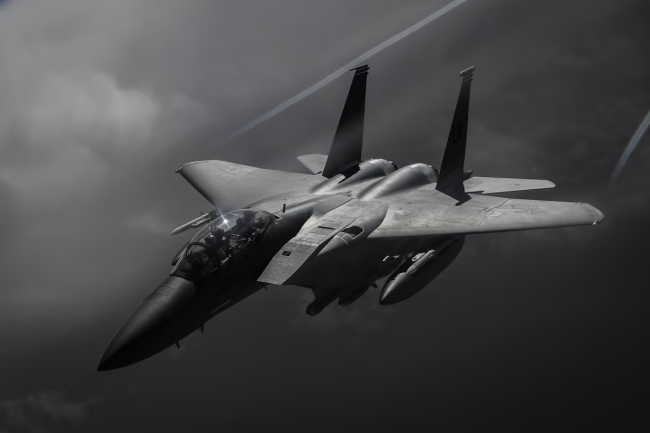 美军向中东部署F-15E 并未明确说明所部署战机的具体数量