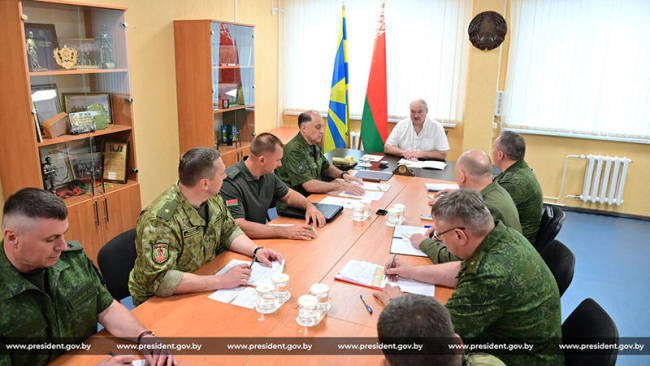 卢卡申科：乌克兰和白俄罗斯已分别从白乌边境撤军
