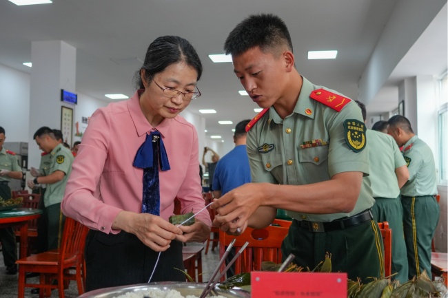 端午佳节到，军民“粽”动员！
