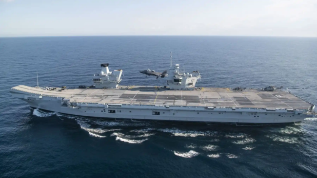 罕见！英国航母F-35B战机滞留印度超10天，英方担心技术泄密