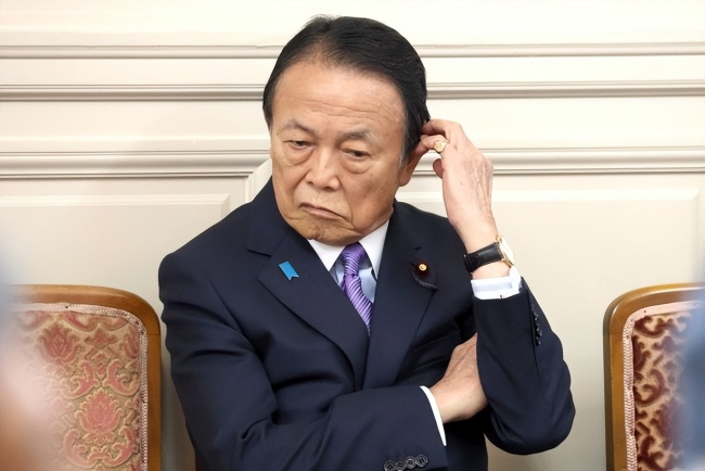如何看待日本右翼势力急剧抬头？日本右翼上位对中国有何威胁？