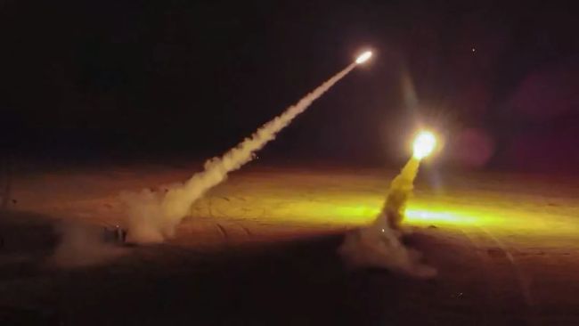 雷霆苍穹,全力出击!