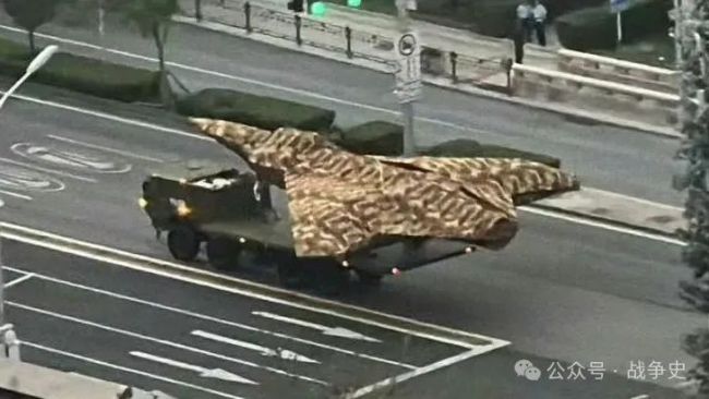 中美6代空战无人僚机对比，双方差距太大了