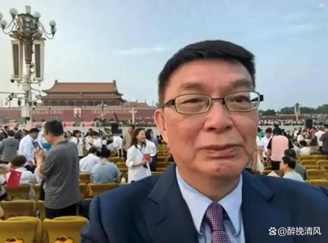 台学者：很多人羡慕我现场看九三阅兵