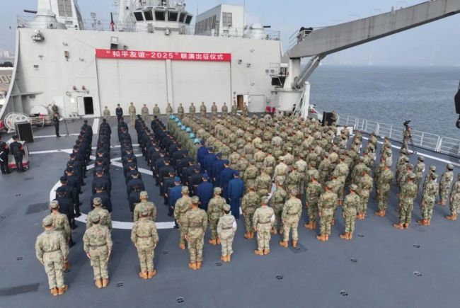 “和平友谊－2025”联演中方参演部队出征