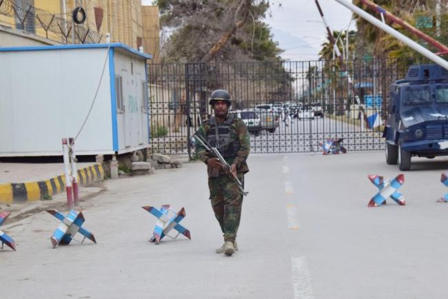 巴阿交火谁在劝和谁在搅和？