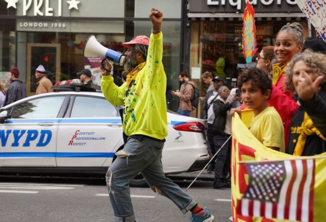 美国再现大规模抗议 民众感叹“一切都太糟糕”