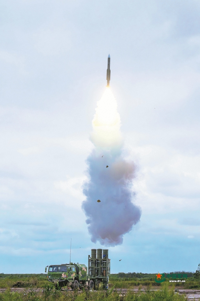 陆军某防空旅实弹射击训练掠影