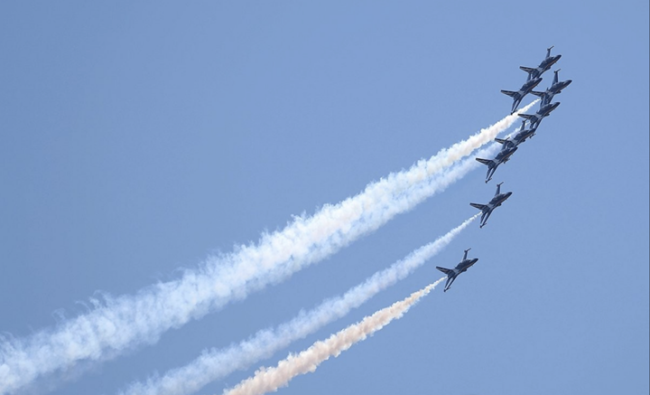 韩媒:日本拒绝供油,韩空军“黑鹰”飞行表演队被迫缺席迪拜航展