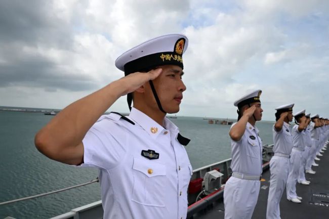 福建舰入列，人民海军迈入“三航母时代”