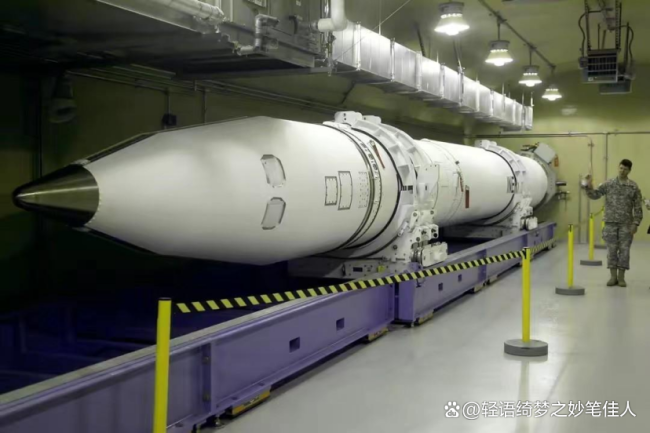 日本拥有核弹头负2枚红河配资,本土炸了2颗!