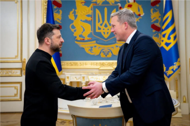 英媒披露俄乌和谈“28点”新计划：俄罗斯或将摆脱西方制裁，重返G7并收回大部分被冻结资产