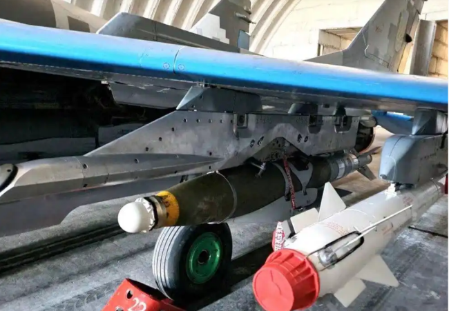 波兰将用淘汰战机换取乌克兰无人机技术，欧美多国有何算计？