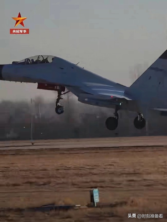 空军大机群“大象漫步”震撼现场！