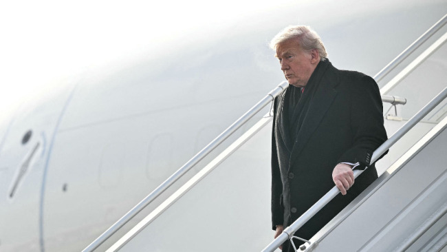 夺岛风波中集体炮轰特朗普,欧洲这次真要硬刚美国?