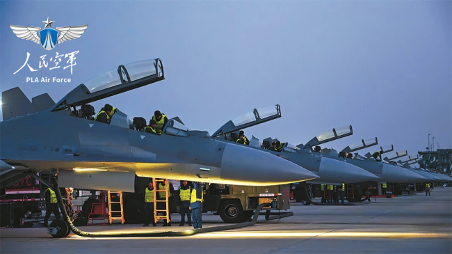 听，霞光里，引擎再次轰鸣