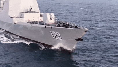 052D又一艘上新！甘孜舰奔赴黄海某海域综合训练