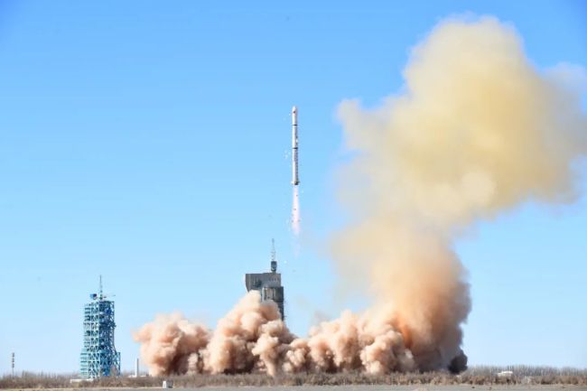 中国成功发射遥感三十一号02组卫星，卫星进入预定轨道